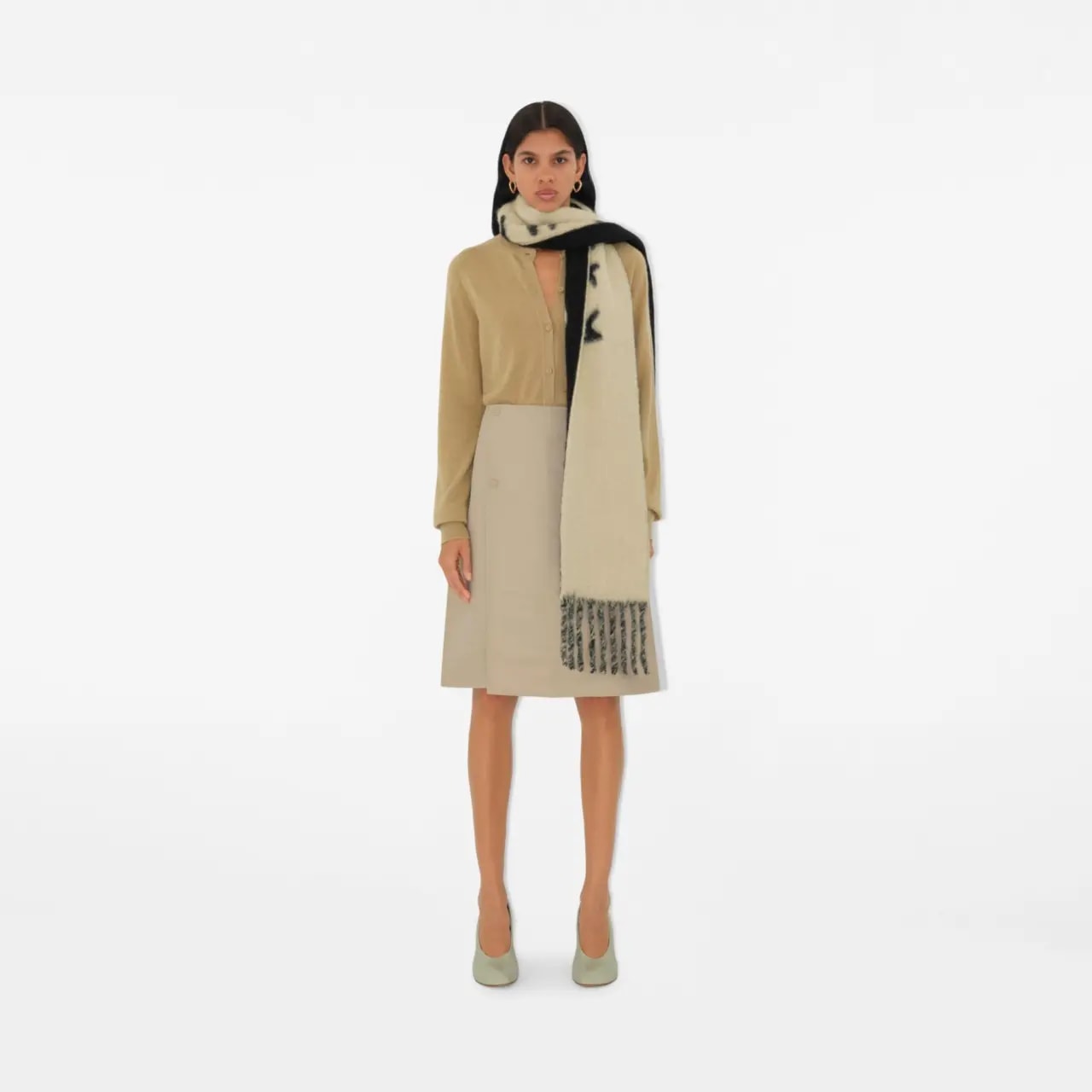 Khăn Burberry Reversible Logo Alpaca Wool Blend Scarf 'Candle' 80972131 — ảnh 4