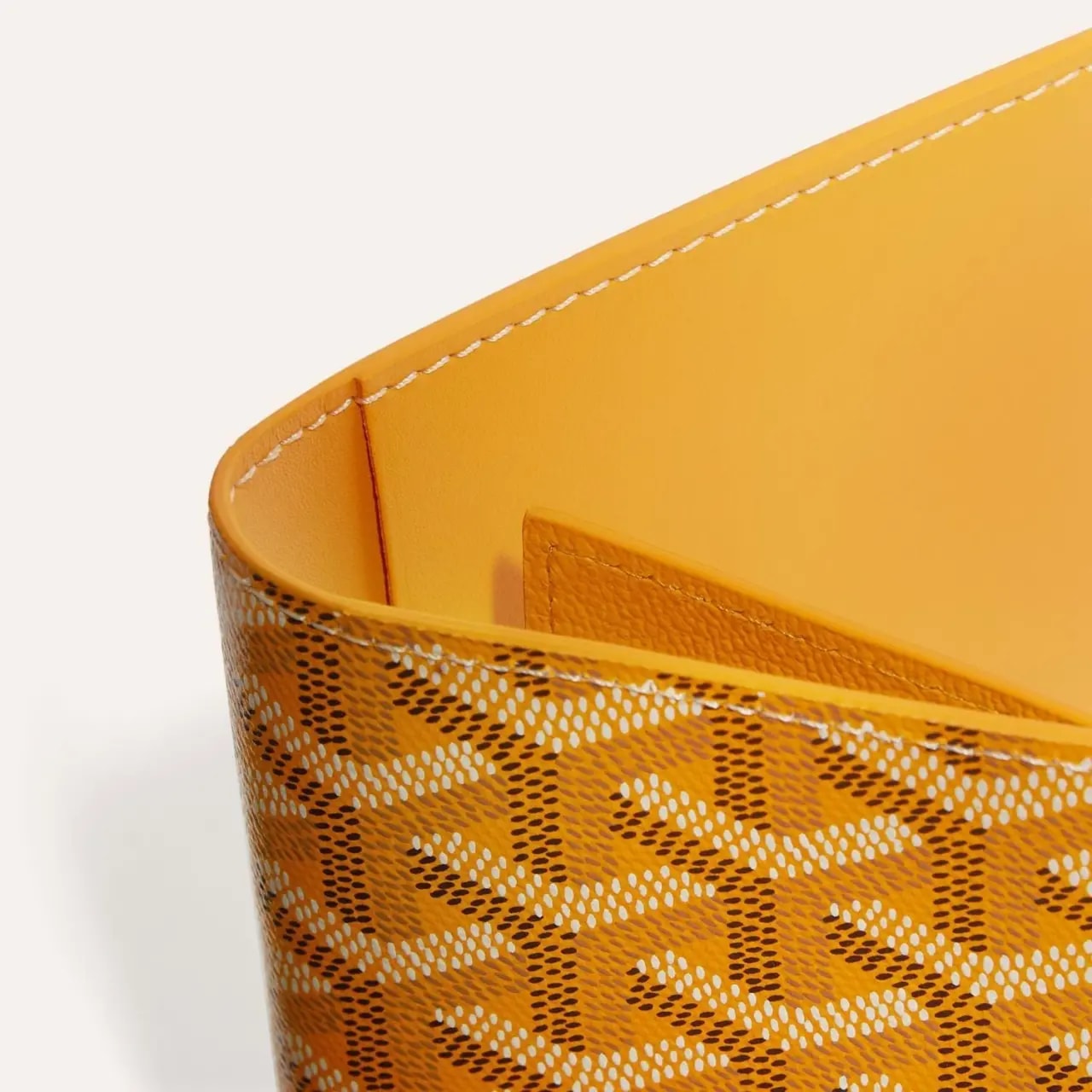 Ví Goyard Grenelle Passport Cover 'Yellow' GRENELPMLTY08CL08X — ảnh 2
