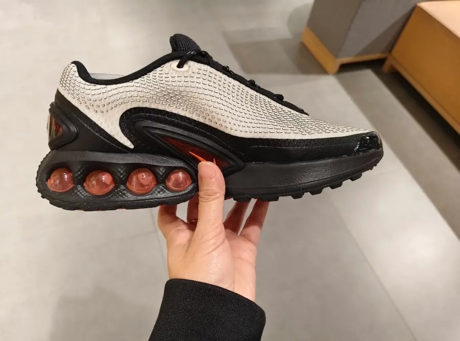 Giày Nike Wmns Air Max DN 'Pale Ivory' HQ3422-110 — ảnh 3