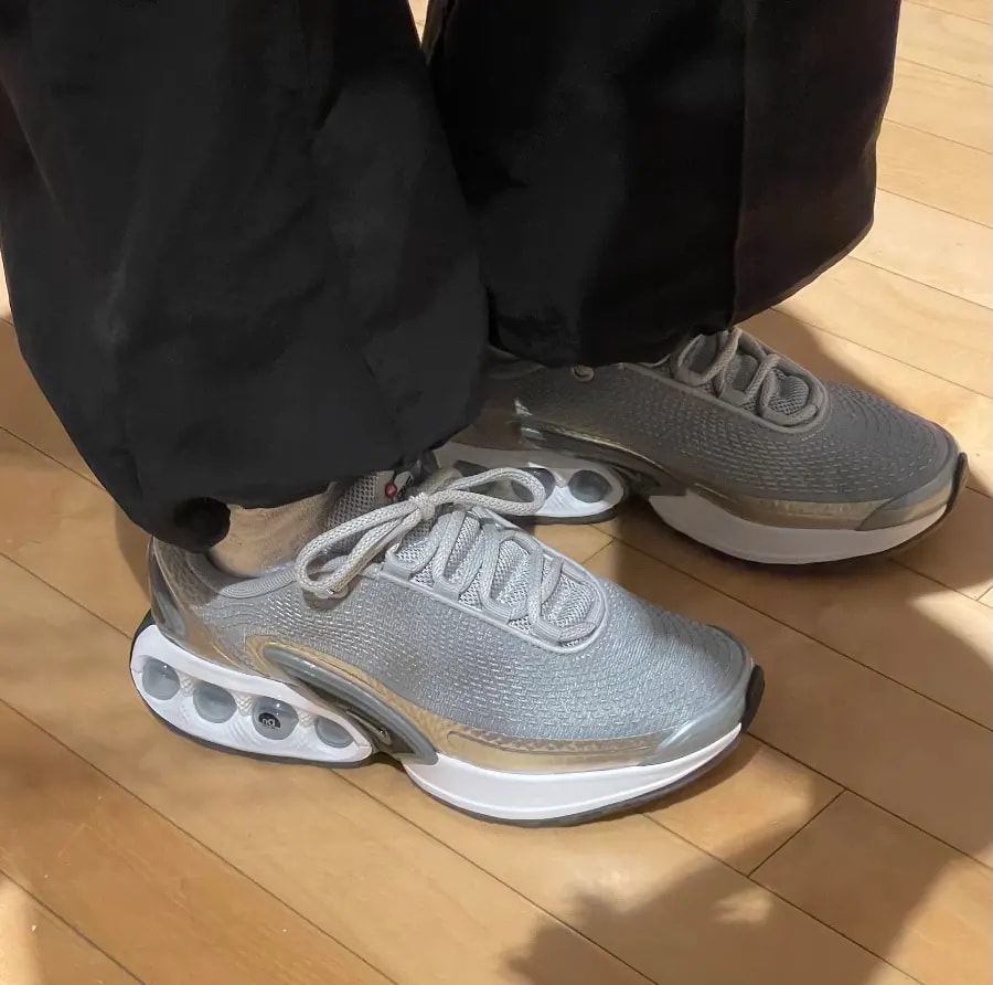 Giày Nike Wmns Air Max DN 'Metallic Silver' HJ9638-001 — ảnh 4