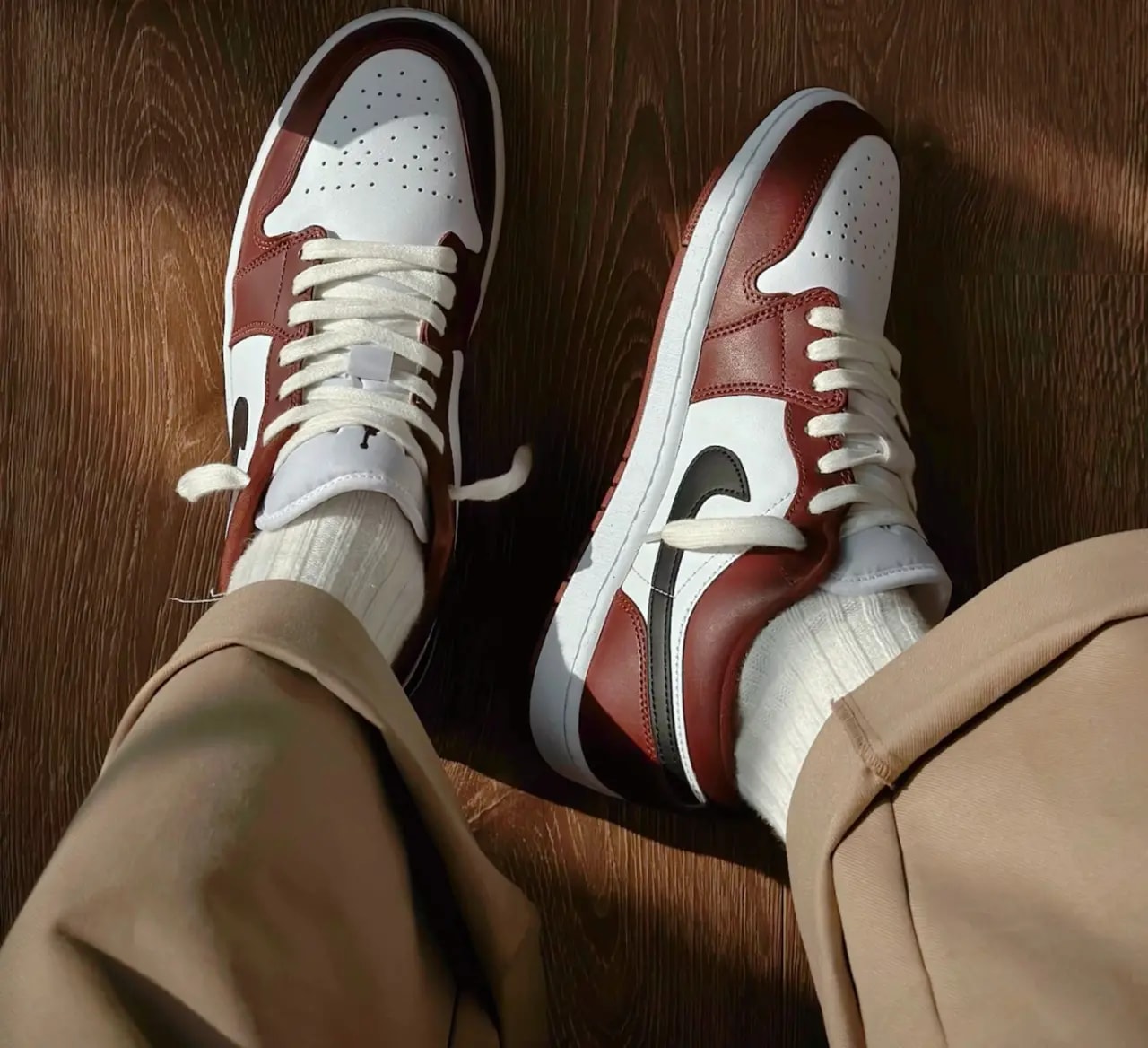 Giày Nike Air Jordan 1 Low SE 'Dark Pony' HF3148-102 — ảnh 2
