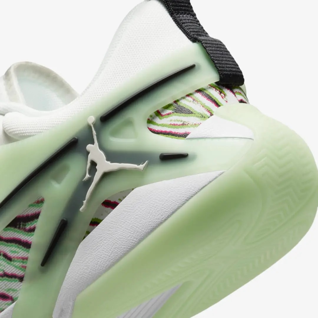 Giày Nike Air Jordan Heir 1.0 'Sail Vapor Green' FZ2473-100 — ảnh 2