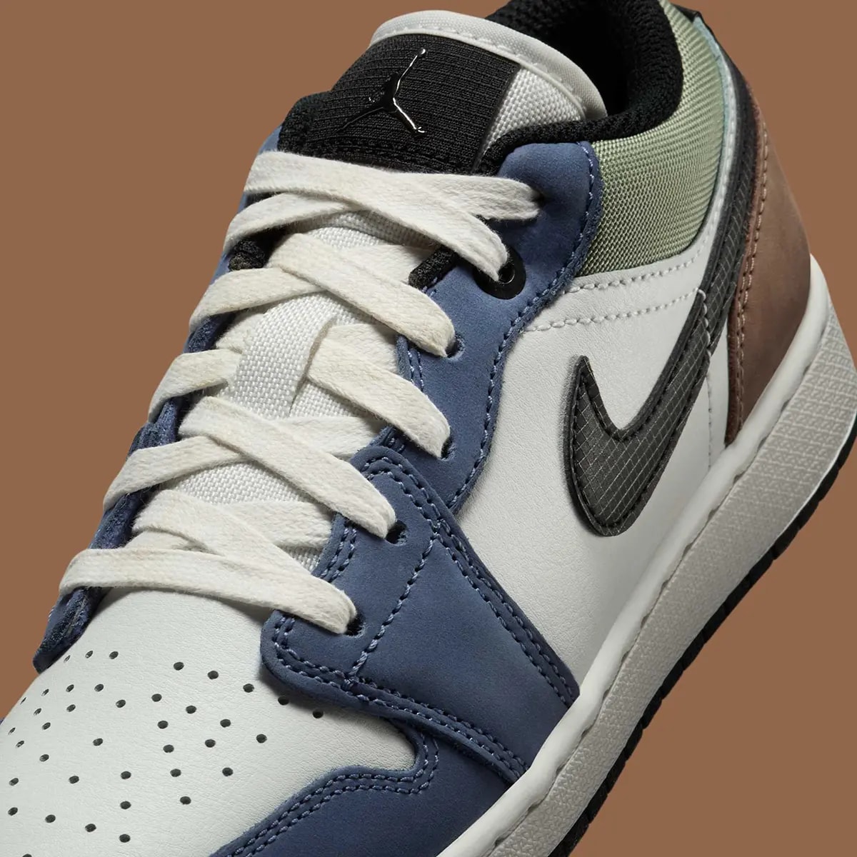Giày Nike Air Jordan 1 Low GS 'Diffused Blue Jade Horizon' HV5973-101 — ảnh 2