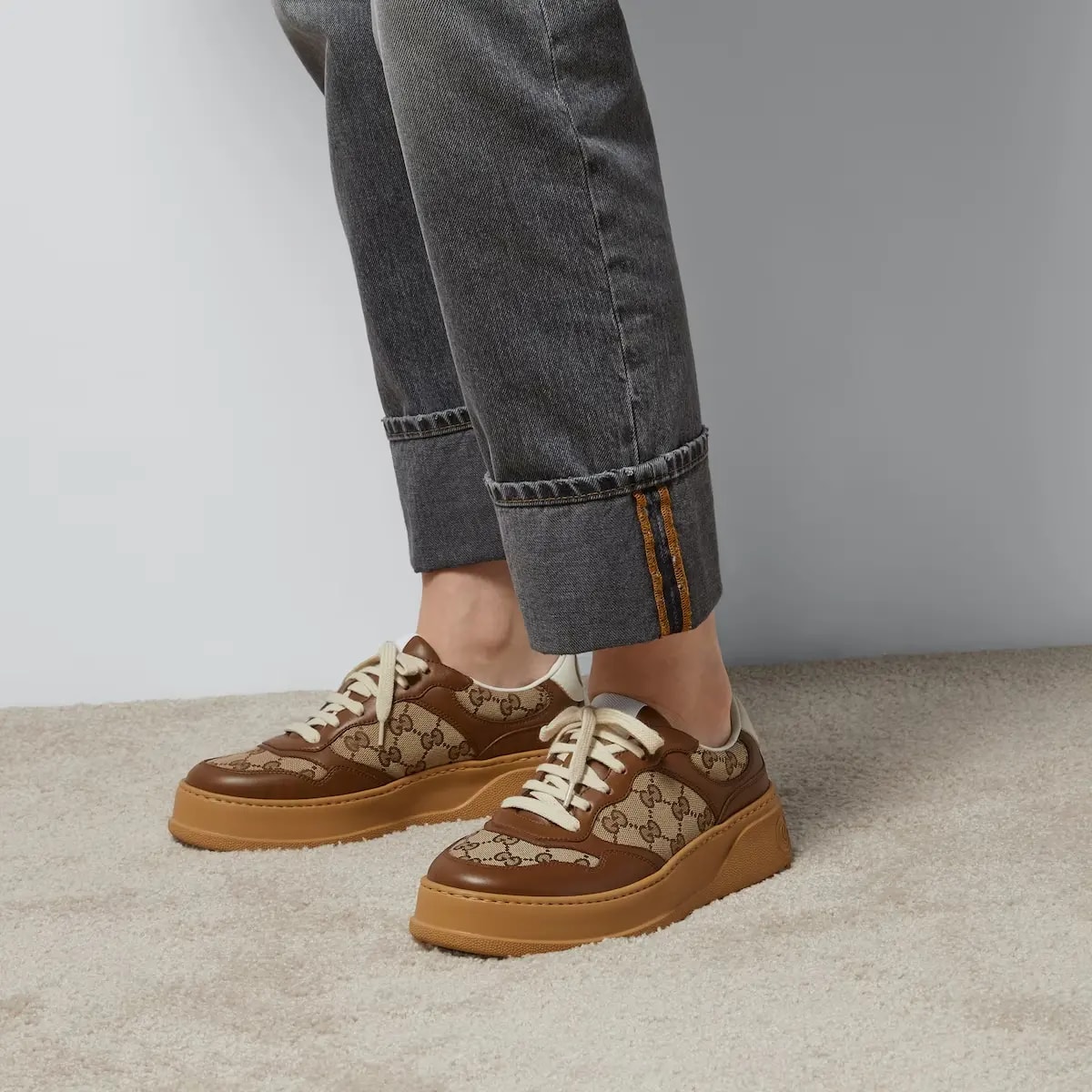 Giày Gucci GG Trainer 'Beige And Ebony' ‎676092-UPG20-2866 — ảnh 2