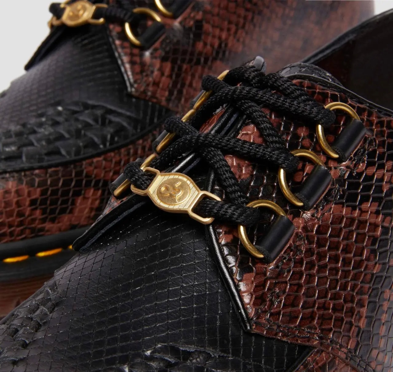 Giày Dr.Martens Ramsey Year Of The Snake Smooth Leather 'Black Brown' 40573001 — ảnh 3