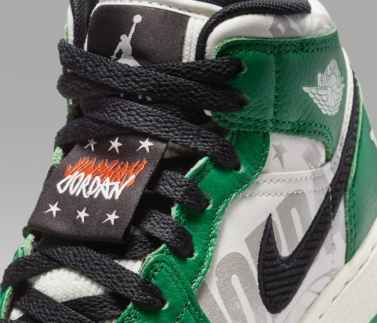 Giày Nike Air Jordan 1 Mid SE GS 'Overbranded' HF3200-300 — ảnh 2
