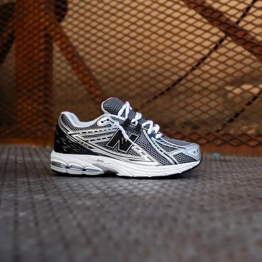 Giày New Balance 1906R GS 'Silver Metalic Black' GC1906CG — ảnh 4