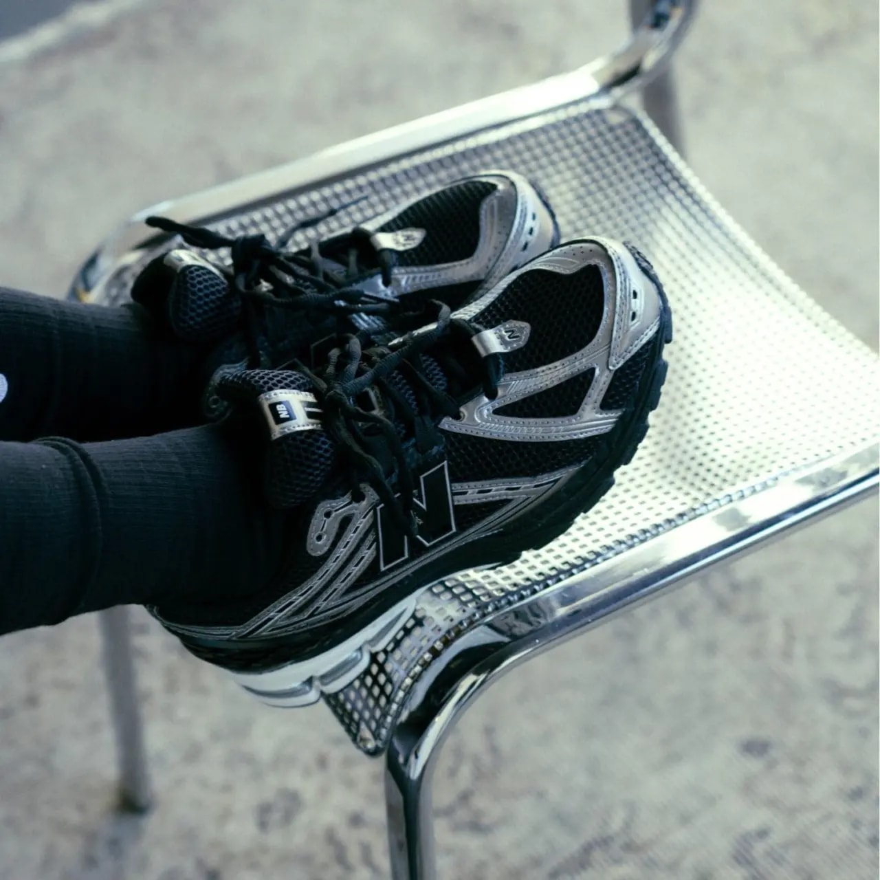 Giày New Balance 1906R GS 'Silver Metalic Black' GC1906CG — ảnh 3