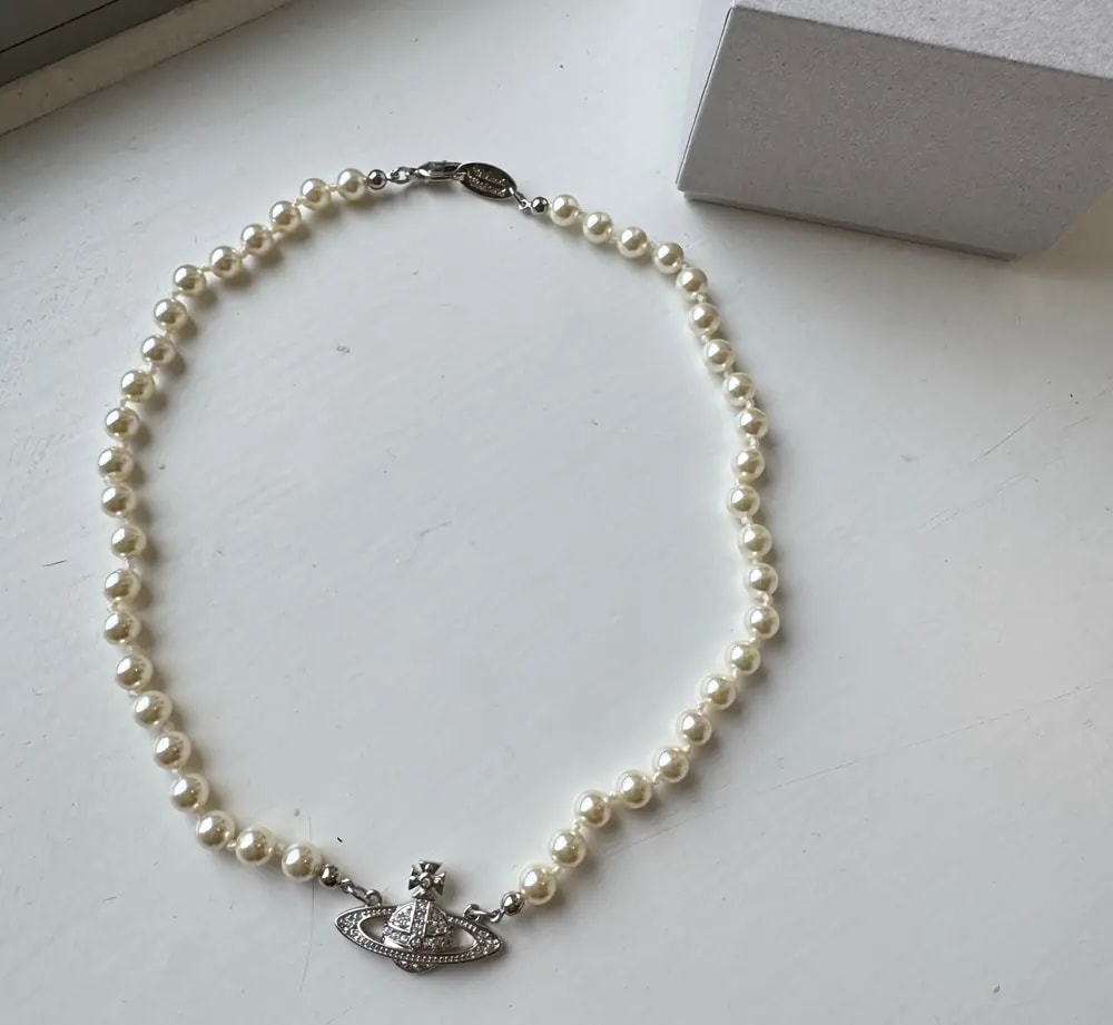 Vòng Cổ Vivienne Westwood One Row Pearl Bas Relief 'Silver' 63010106-02P104-CN — ảnh 3