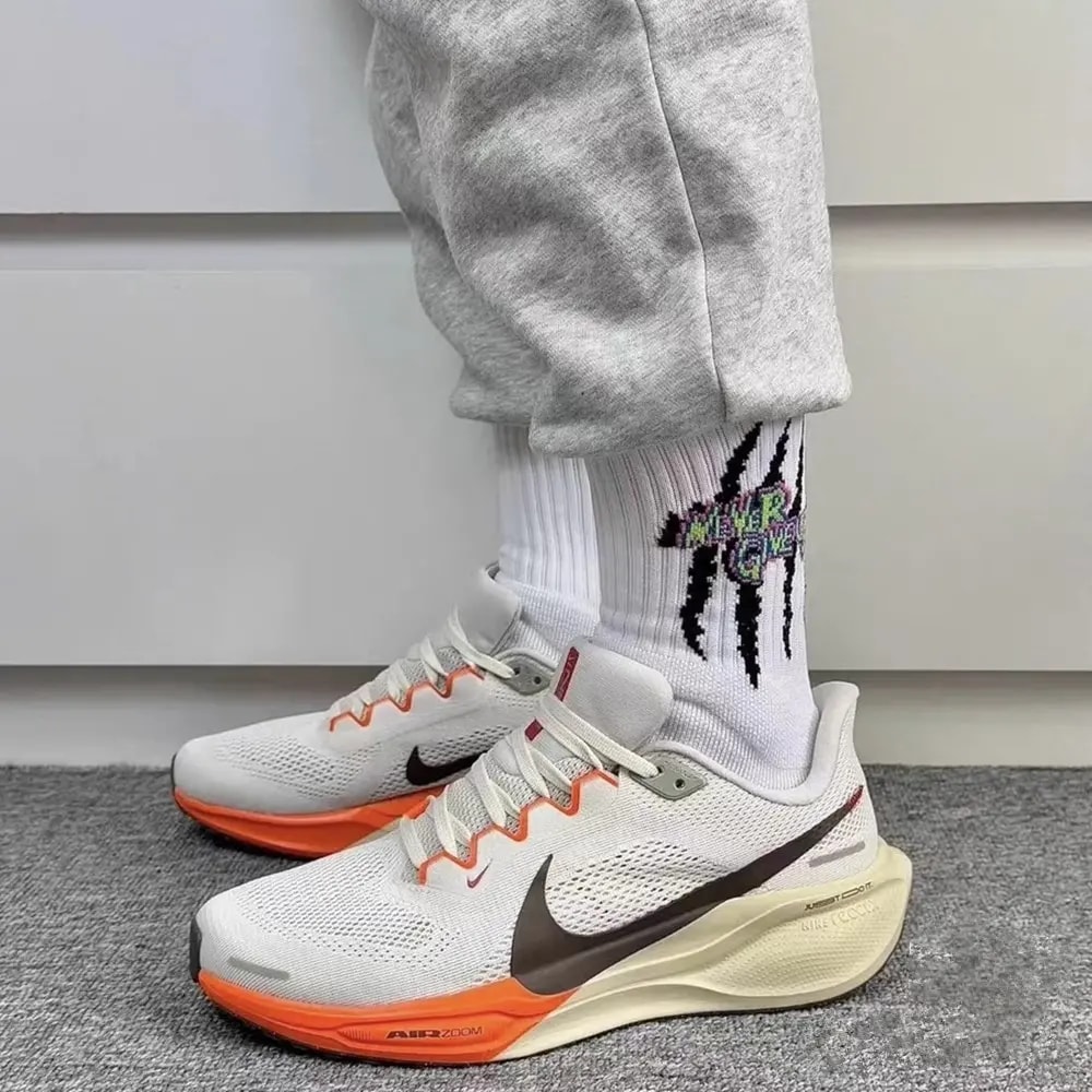 Giày Nike Air Zoom Pegasus 41 'Year Of The Snake' HV5975-102 — ảnh 4