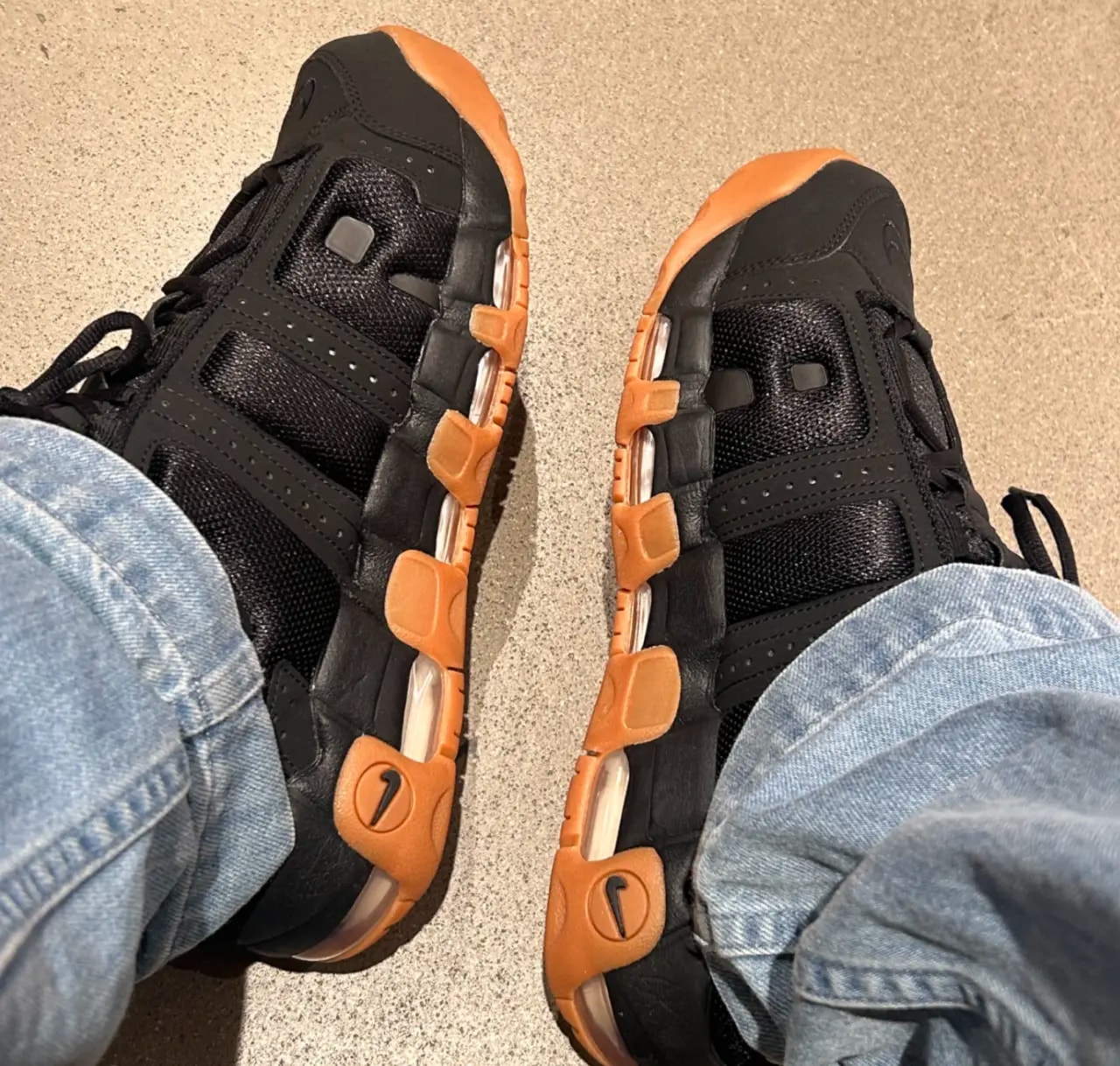 Giày Nike Air More Uptempo Low 'Black Gum' FZ3055-003 — ảnh 2