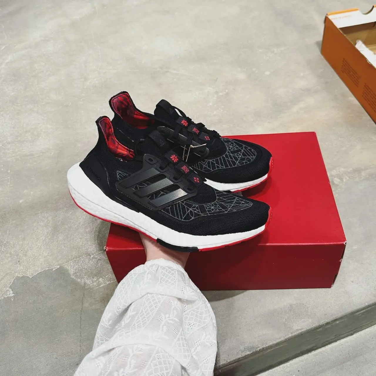 Giày Adidas UltraBoost 21 'Lunar New Year 2022' GZ6073 — ảnh 4