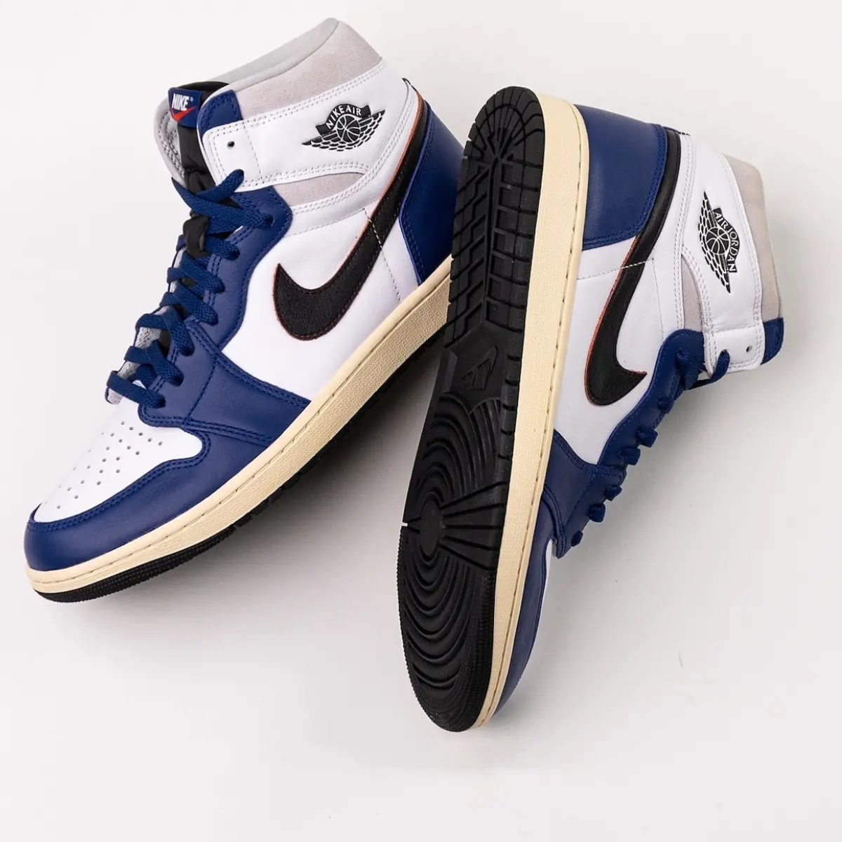 Giày Nike Air Jordan 1 Retro High OG 'Rare Air' DZ5485-100 — ảnh 5