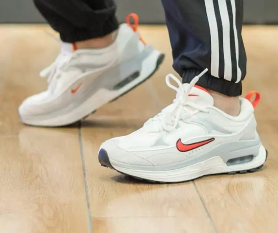 Giày Nike Air Max Bliss 'Sail Chile Red' DZ6754-101 — ảnh 3
