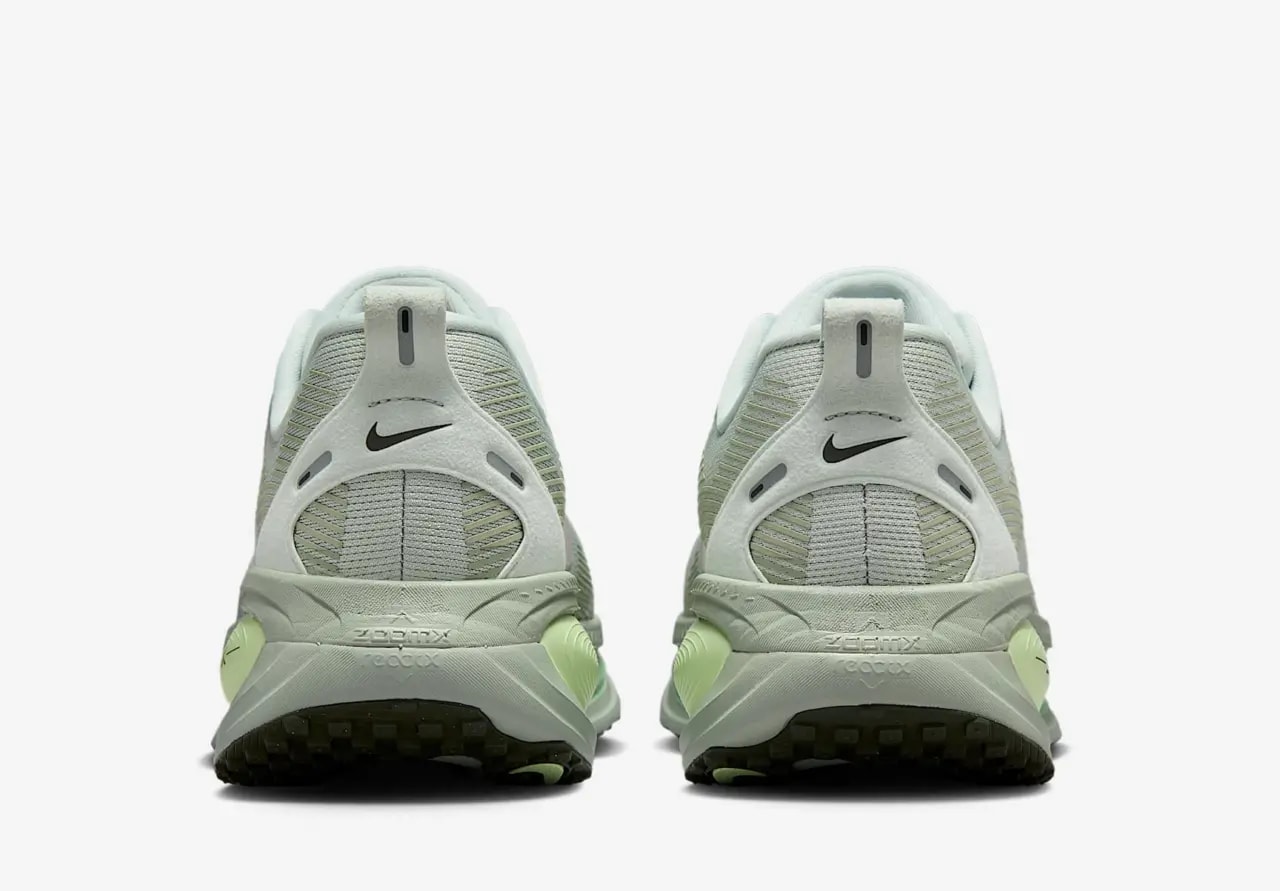 Giày Nike Vomero 18 'Light Silver Barely Volt' HM6803-002 — ảnh 3