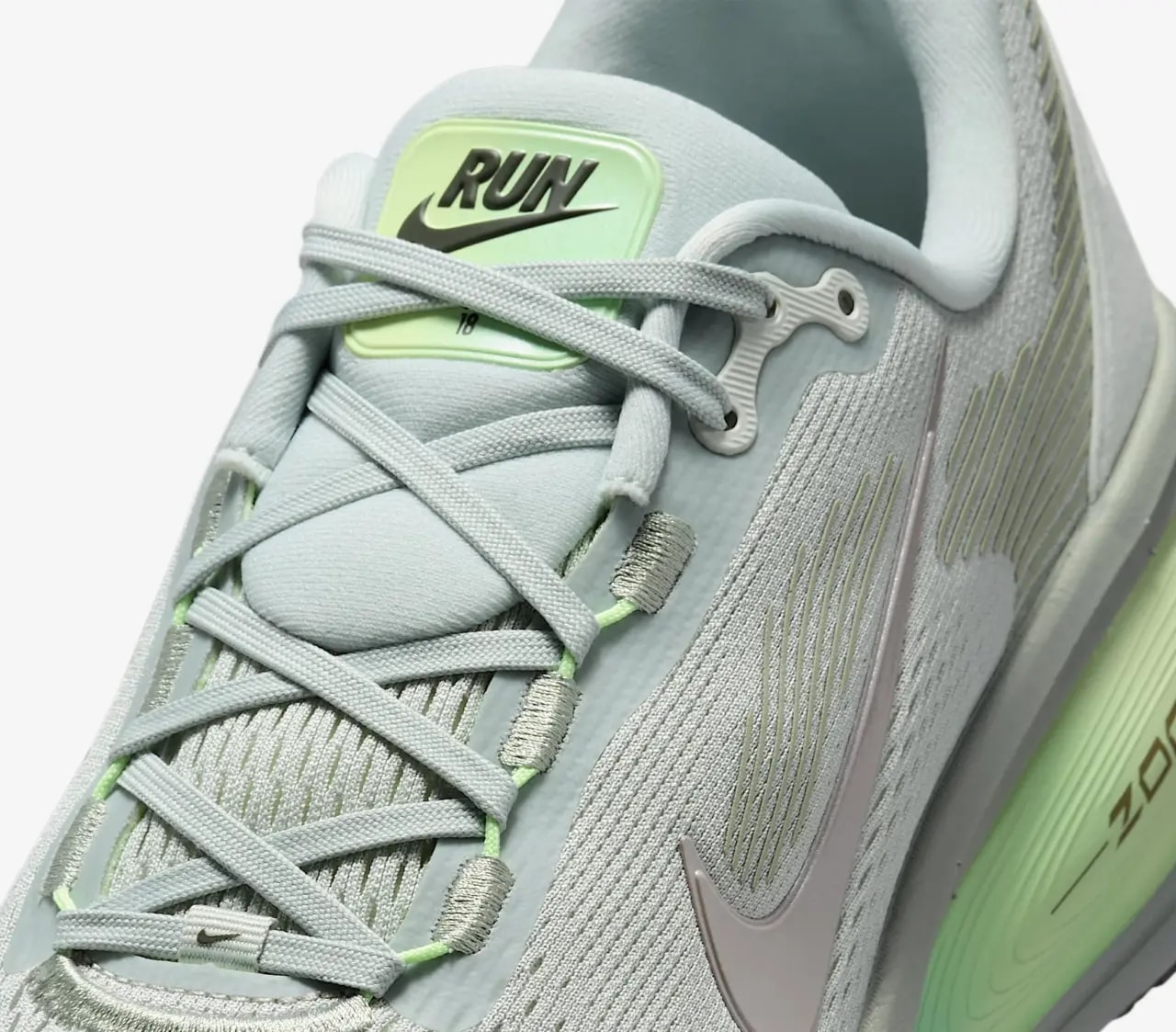 Giày Nike Vomero 18 'Light Silver Barely Volt' HM6803-002 — ảnh 2