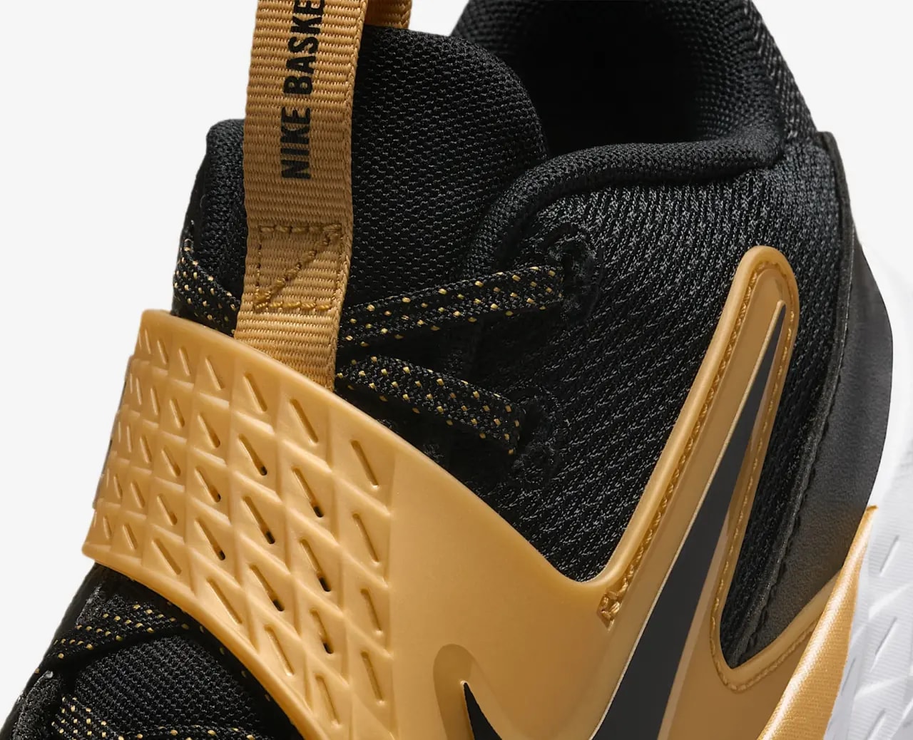 Giày Nike Team Hustle D 12 GS 'Black Metallic Gold White' HF6279-100 — ảnh 2