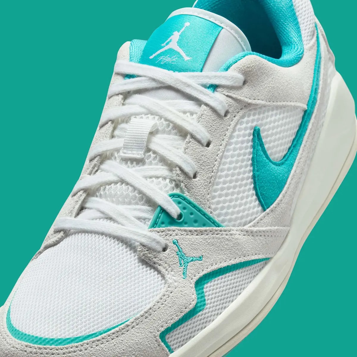 Giày Nike Air Jordan CMFT Era 'White Sail' HJ6778-113 — ảnh 2