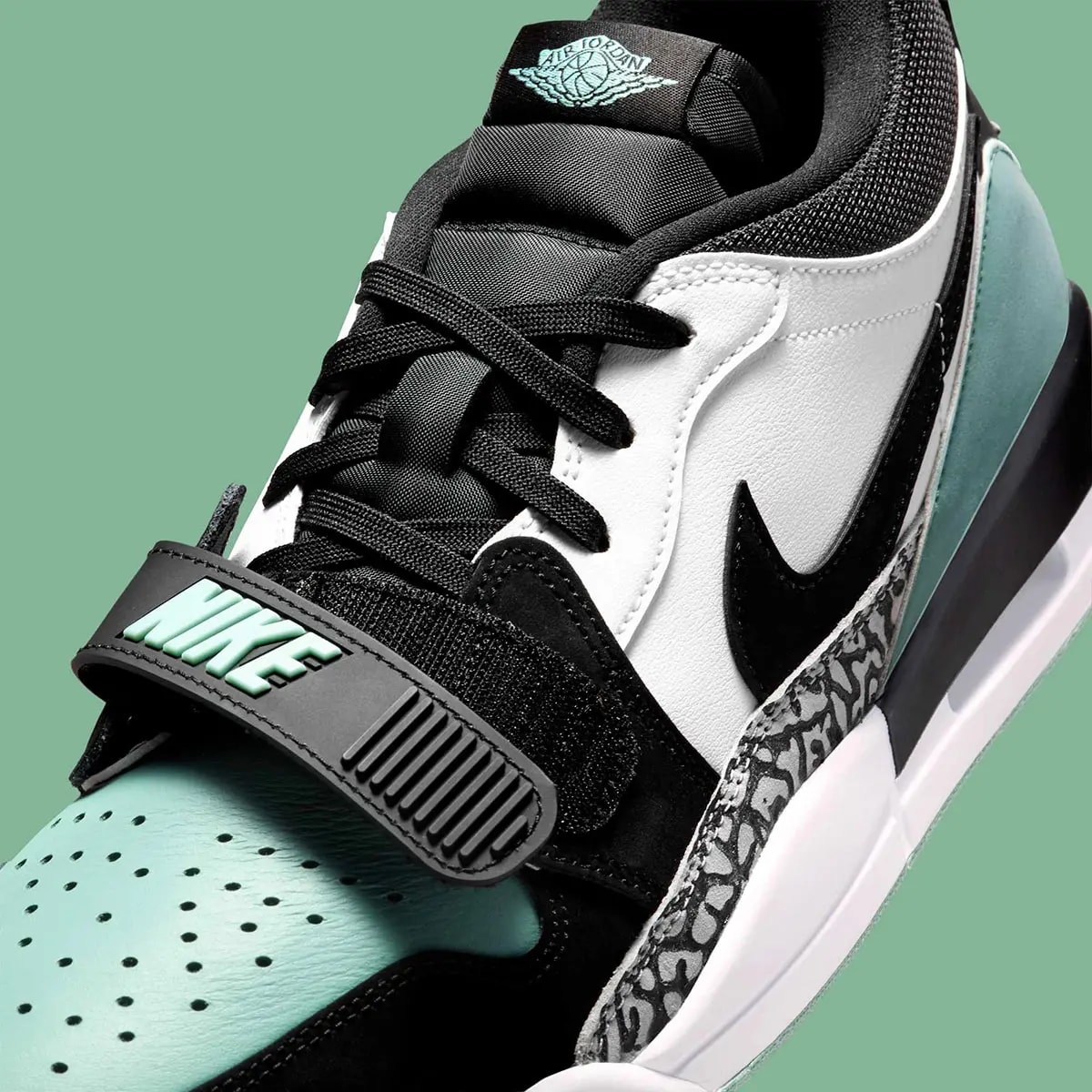 Giày Nike Air Jordan Legacy 312 Low 'White Black Neutral Grey Green' CD7069-109 — ảnh 2