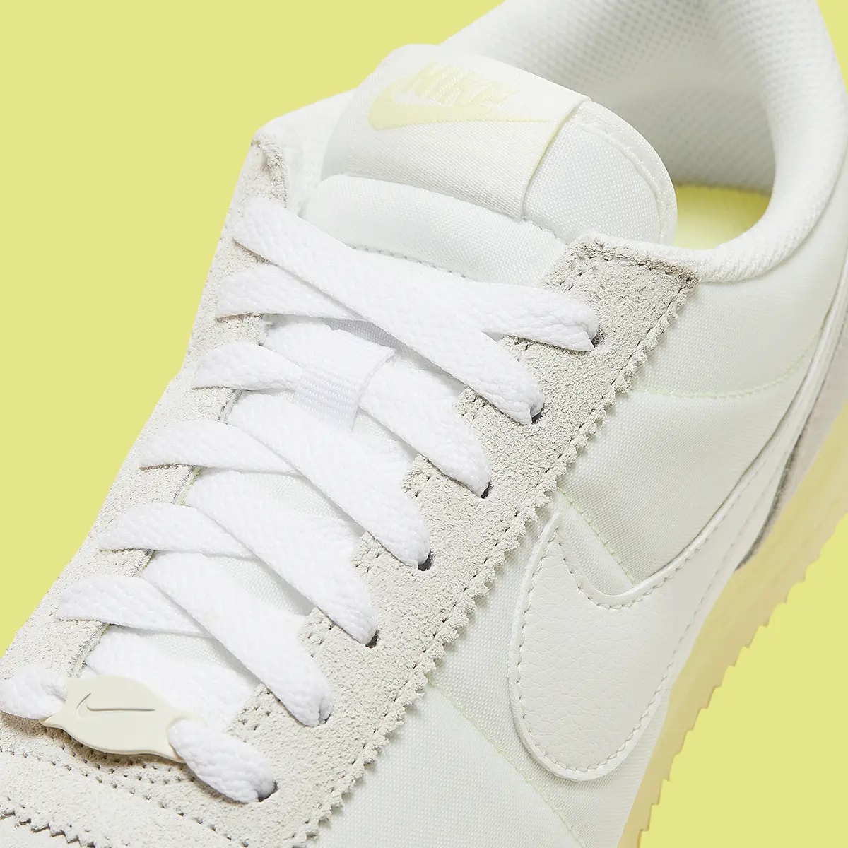 Giày Nike Cortez 'White Pale Yellow' HF6410-118 — ảnh 2