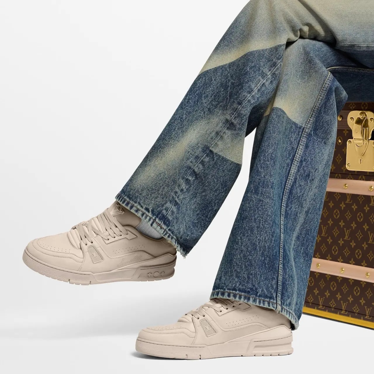 Giày Louis Vuitton LV Distressed Trainers 'Beige' 1AHDAI — ảnh 2
