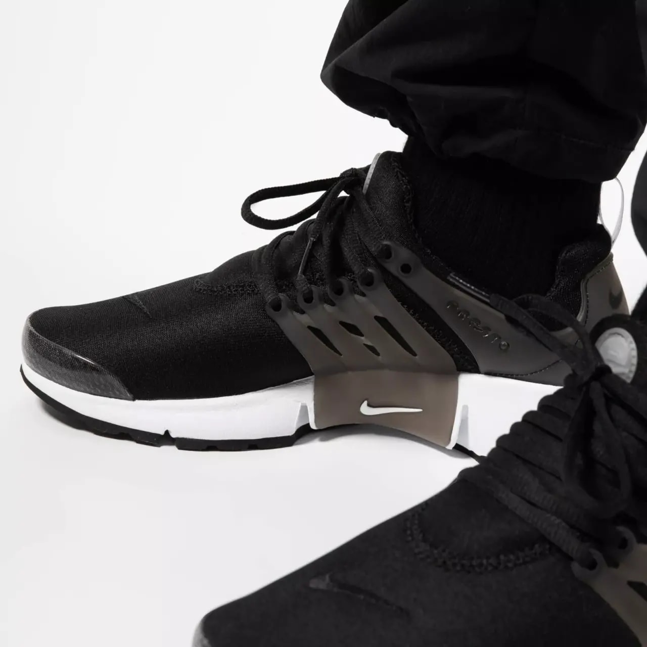 Giày Nike Air Presto 'White Black' CT3550-001 — ảnh 3