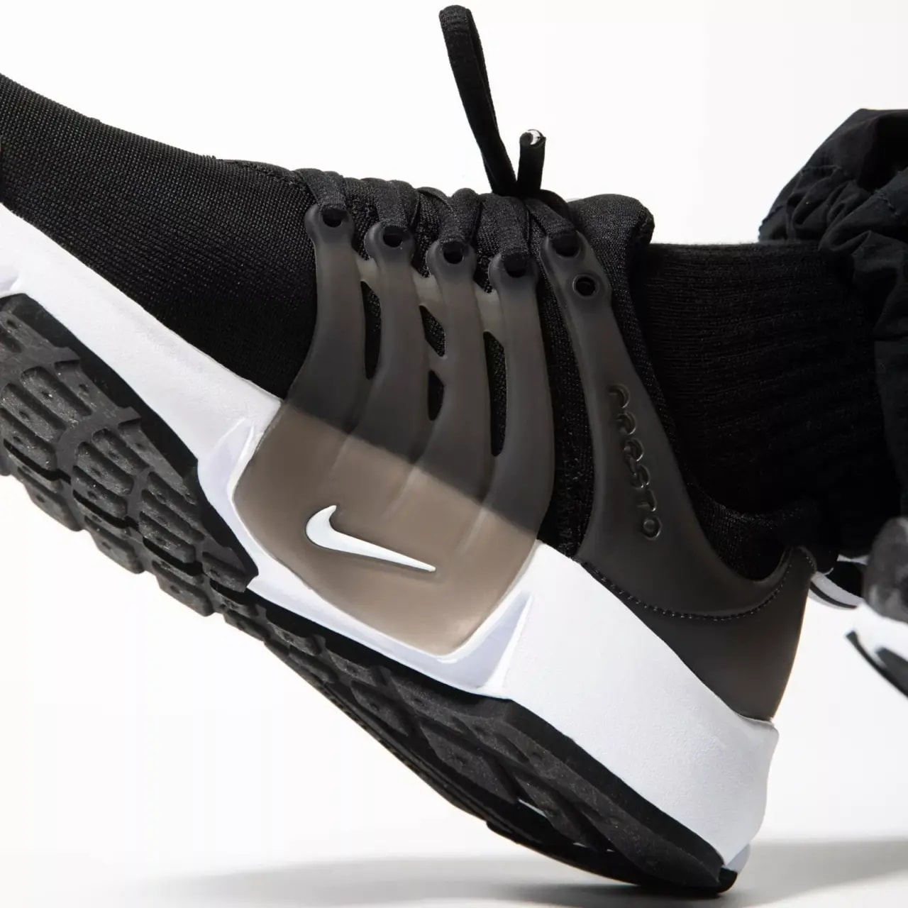 Giày Nike Air Presto 'White Black' CT3550-001 — ảnh 2