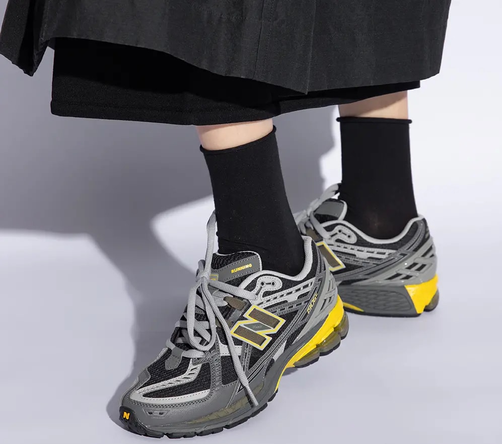 Giày New Balance 1906R Shoes 'Grey Yellow' M1906NA — ảnh 2