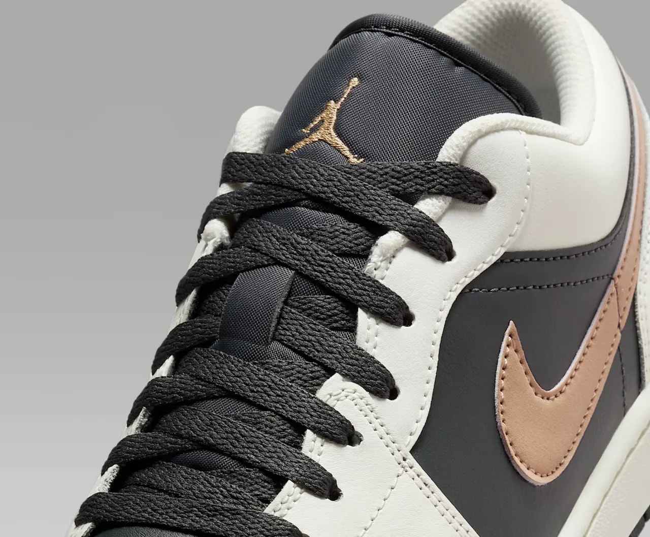 Giày Nike Air Jordan 1 Low 'Anthracite Hemp Sail' IH0649-021 — ảnh 2