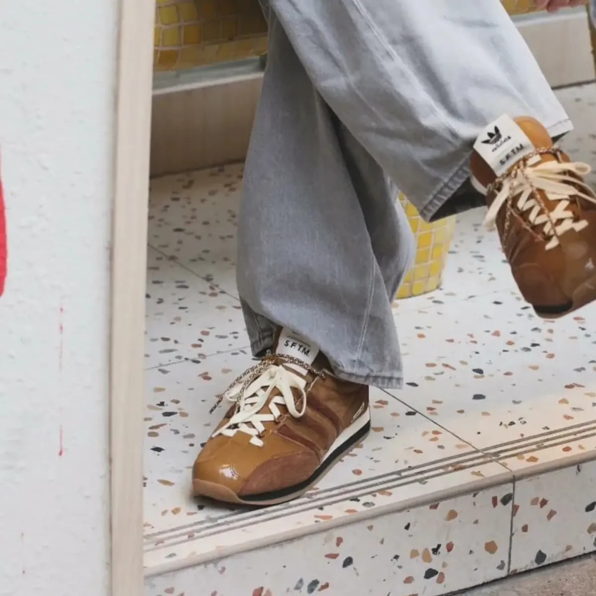 Giày Adidas Country OG SFTM 'Bronze Strata Cream White' JH8639 — ảnh 4