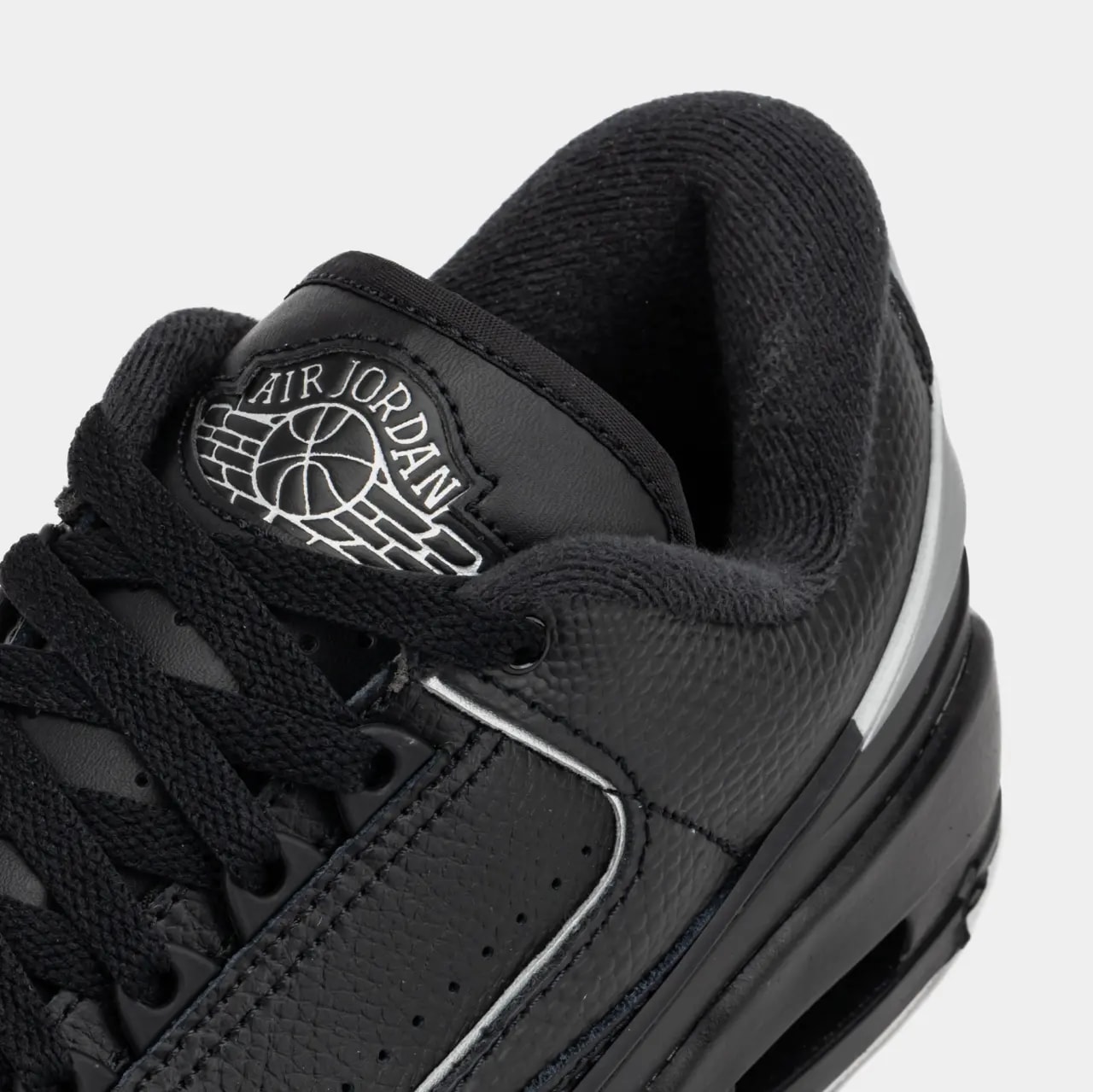Giày Nike Air Jordan 2/3 GS 'Black Metallic Silver' FD0384-001 — ảnh 3