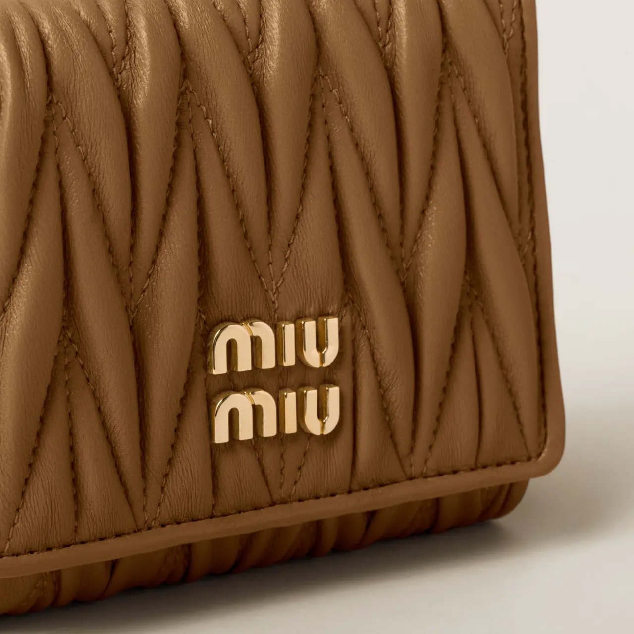 Ví Miu Miu Matelassé Nappa Leather 'Beige' 5MH033-2FPP-F098L — ảnh 3