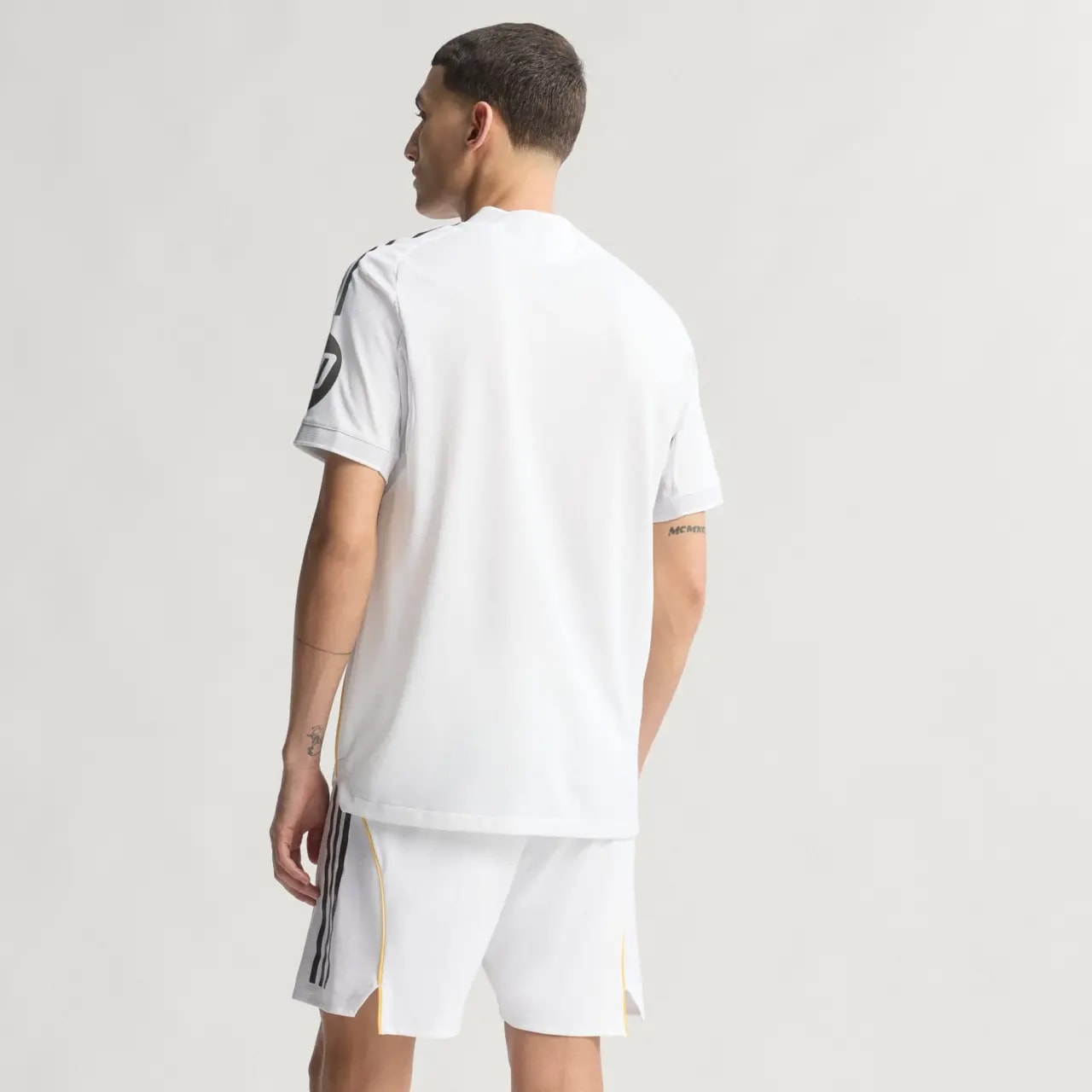 Áo Adidas Real Madrid 25/26 Home Authentic Jersey 'White' JV5918 — ảnh 4