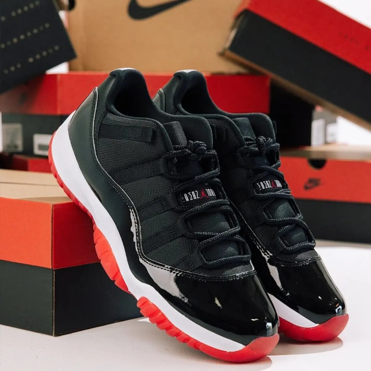 Giày Nike Air Jordan 11 Retro Low 2025 'Bred' FV5104-006 — ảnh 5