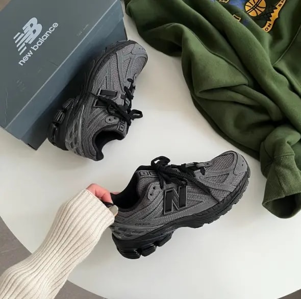 Giày New Balance 1906R GS 'Phantom Metallic' GC1906JR — ảnh 2