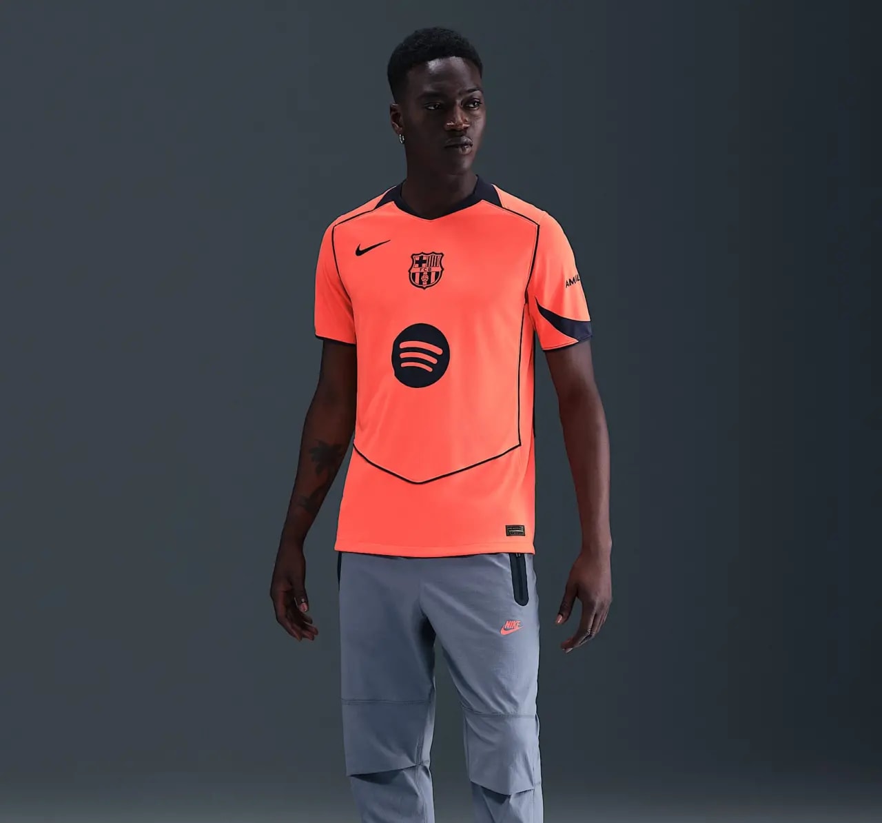 Áo Nike FC Barcelona 2025/26 'Orange' HM3201-855 — ảnh 2