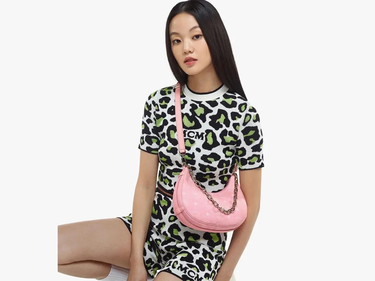 Túi MCM Aren Crescent Hobo 'Pink' MWHCATA11QZ001 — ảnh 4