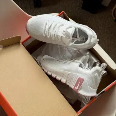 Giày Nike Free Metcon 6 'White &amp; Elemental Pink' FJ7126-106 — ảnh 2