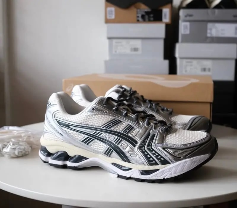 Giày Asics Gel-Kayano 14 x Kith 'Cream Scarab' 1203A566-100 — ảnh 3