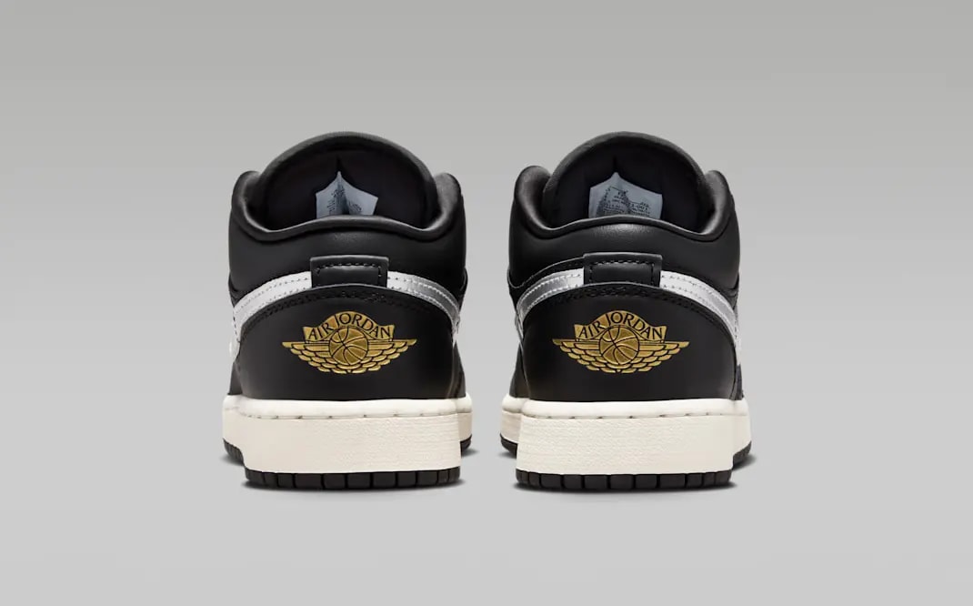 Giày Nike Air Jordan 1 Low SE 'Black Silver Sail Gold' FZ3921-001 — ảnh 5