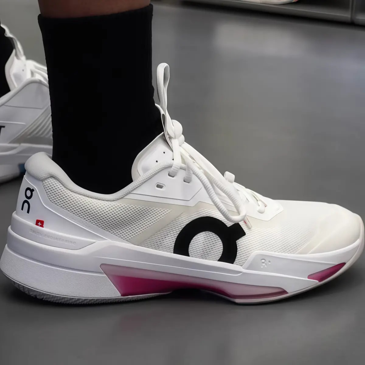 Giày On The Roger Pro Fire 'White Pink' 3MF30102626 — ảnh 3