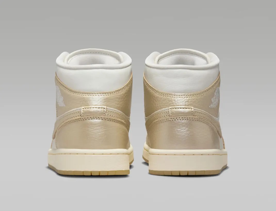 Giày Nike Air Jordan 1 Mid SE 'Metallic Team Gold'  HV5159-100 — ảnh 5
