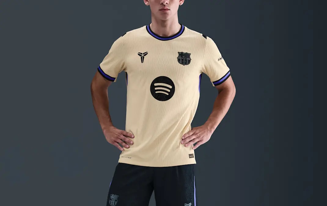 Áo Nike F.C. Barcelona 2025/26 'Team Gold' HJ4554-784 — ảnh 2