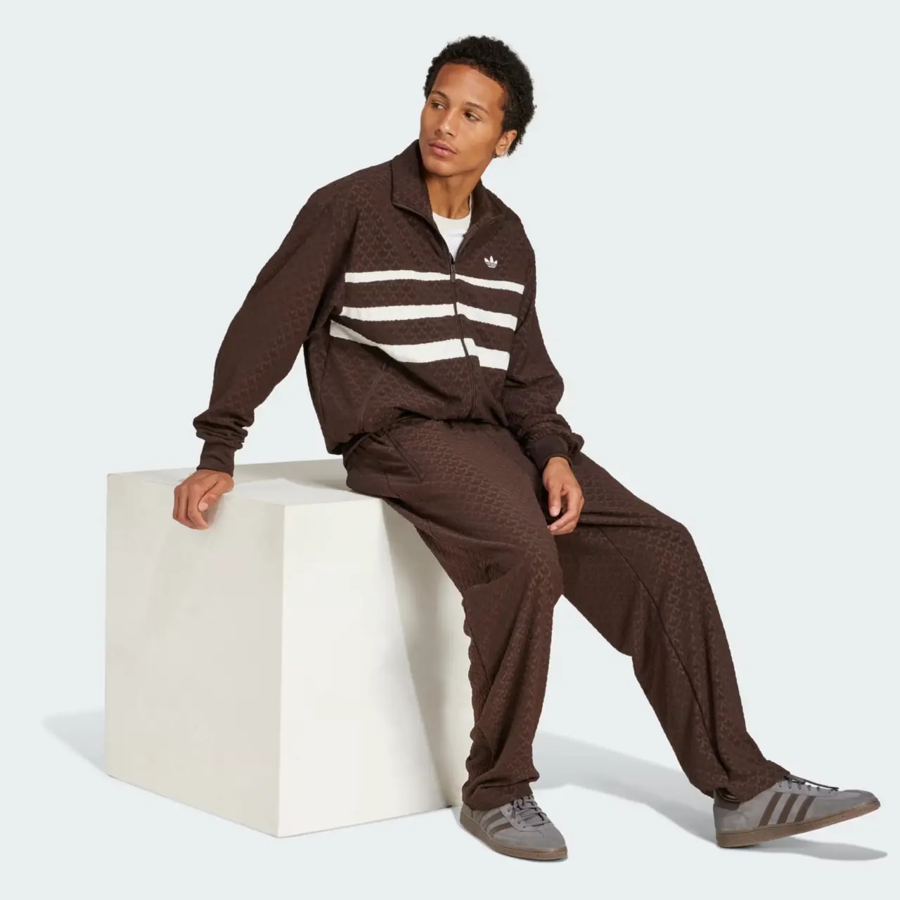 Áo Adidas Originals Monogram 'Dark Brown' JP4419 — ảnh 4
