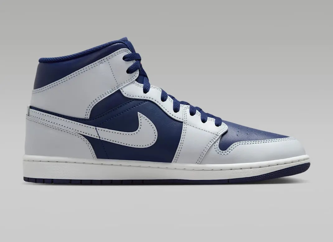 Giày Nike Air Jordan 1 Mid 'Blue Void' DQ8426-403 — ảnh 2