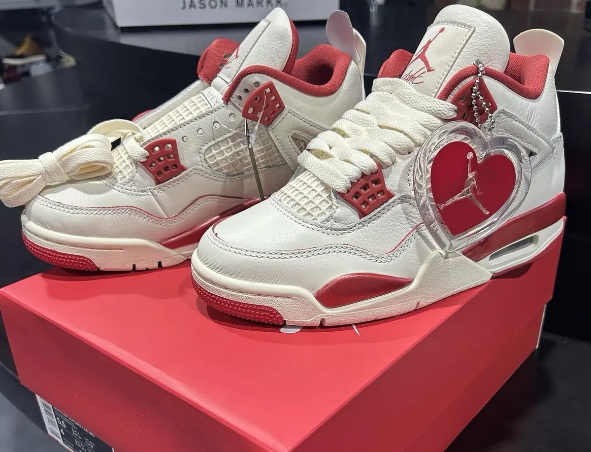 Giày Nike Air Jordan 4 Retro 'Valentine's Day' HV0823-108 — ảnh 3