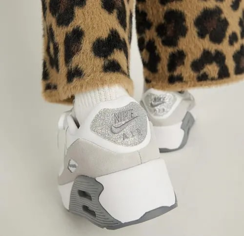 Giày Nike Air Max 90 LV8 'White Photon Dust' HQ3456-191 — ảnh 3