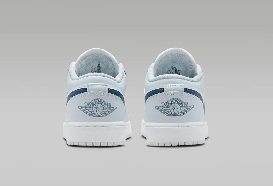 Giày Nike Air Jordan 1 Low GS 'Aura Squadron Blue' 553560-104 — ảnh 4