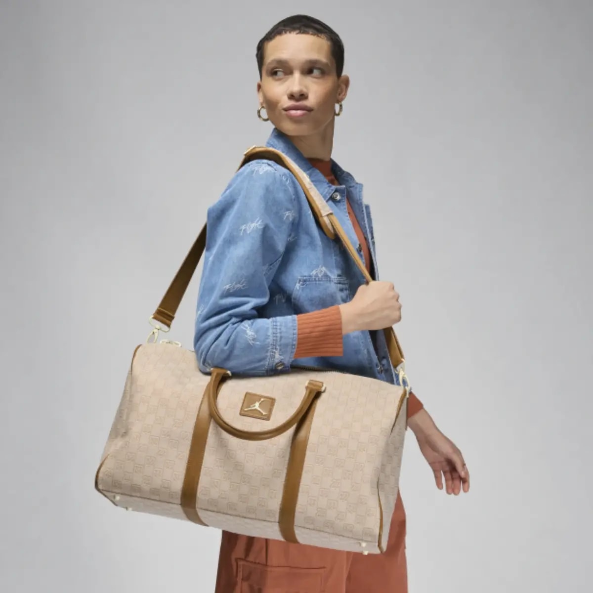 Túi Nike Air Jordan Duffle Bag ‘Beige Cream’ FJ6787-113 — ảnh 2