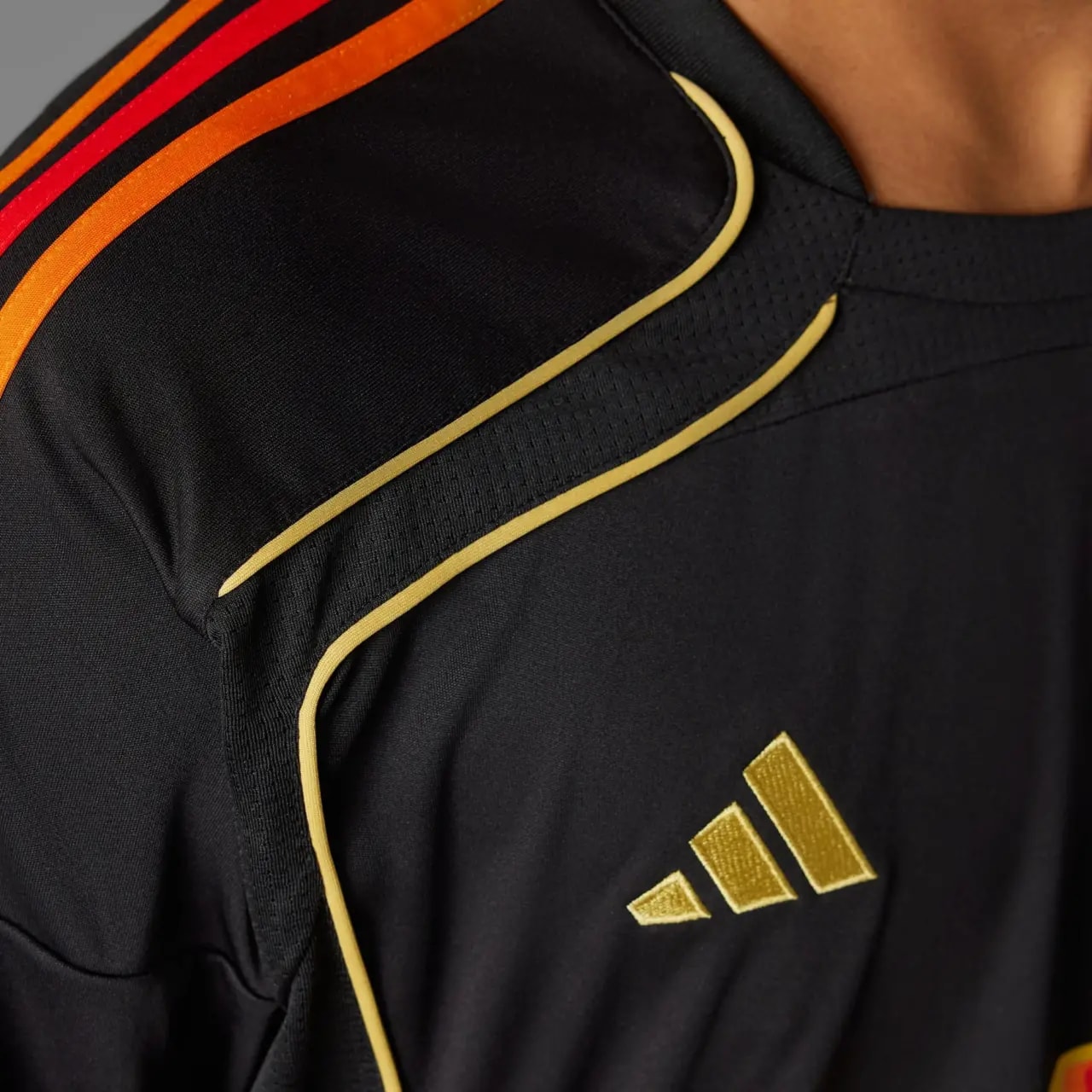 Áo Adidas Arsenal FC Nts Ubp Jersey JL8052 — ảnh 5